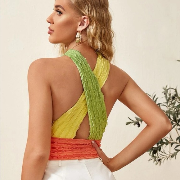 Colorblock appliqués halter top - Picture 2 of 2